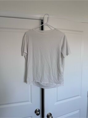 Classic White Crew Neck T-Shirt - Women’s